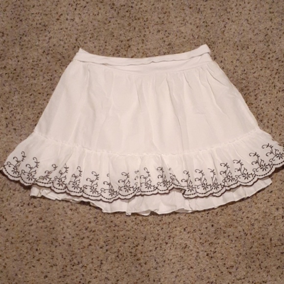 Skirt - Picture 1 of 2